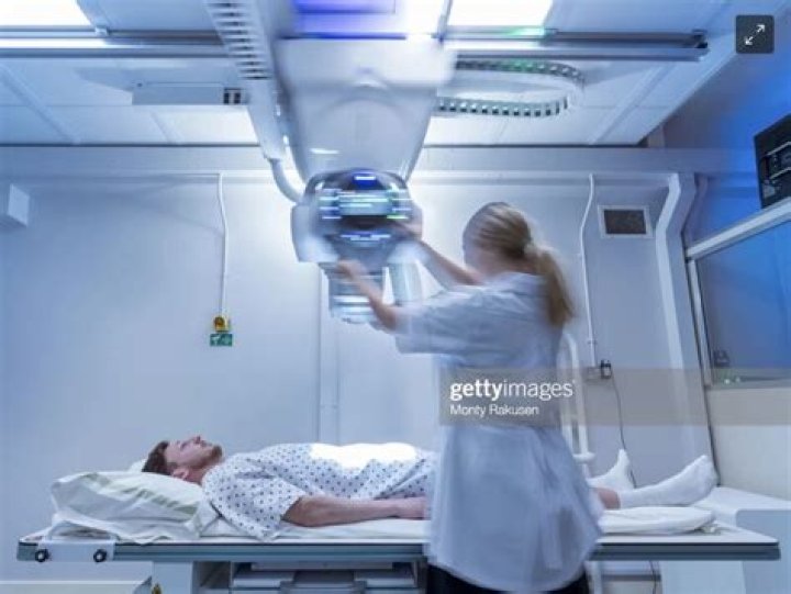 0 GettyImages 1400103191