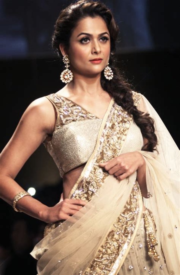 Amrita Arora Bra Size, Age, Weight, Height, Measurements