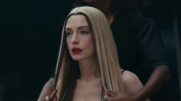 Did Anne Hathaway really sing in Ella Enchanted?