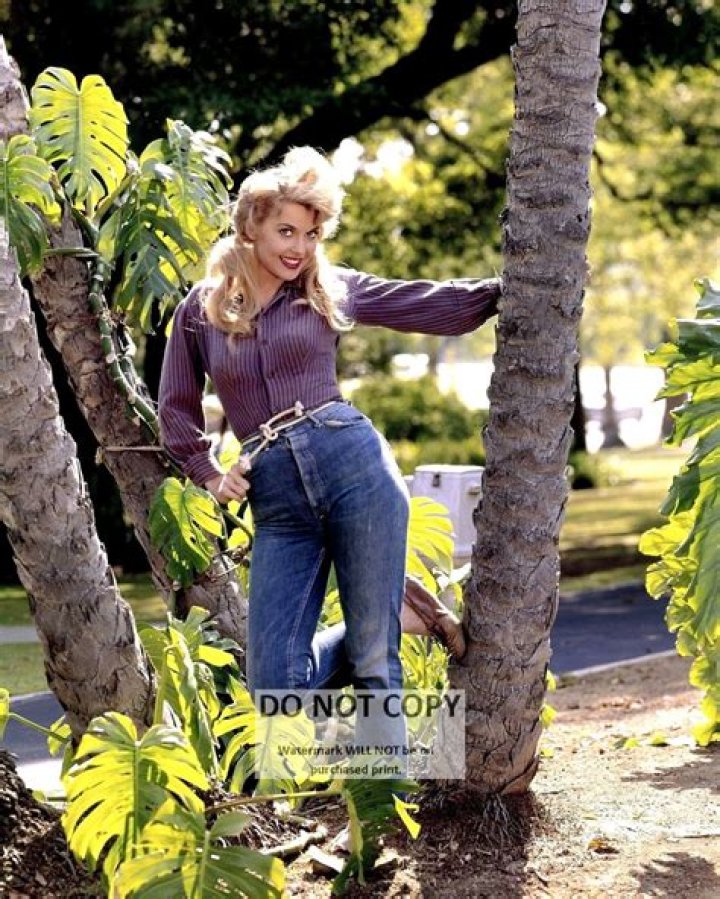 Donna Douglas