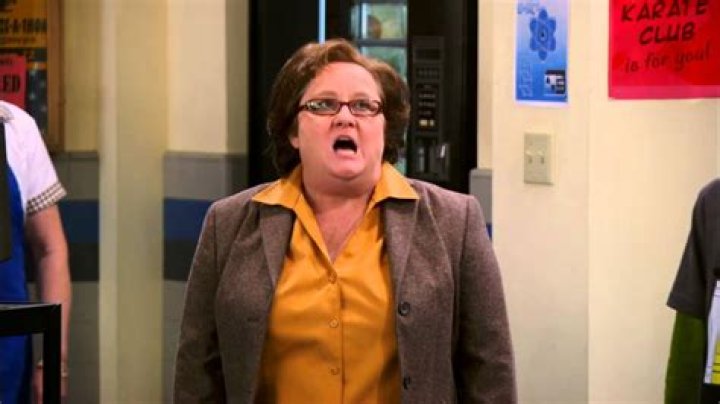 Is Principal Perry from Lab Rats dead?