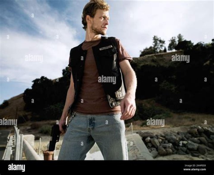 Johnny Lewis