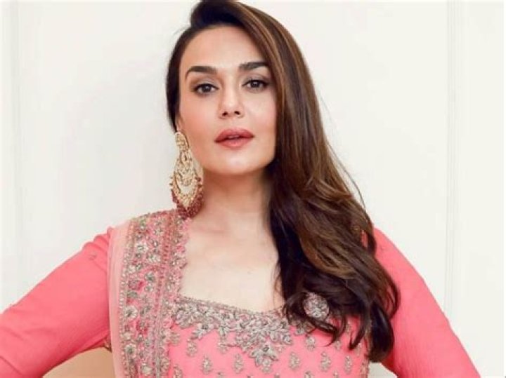 Preity Zinta Bra Size, Age, Weight, Height, Measurements