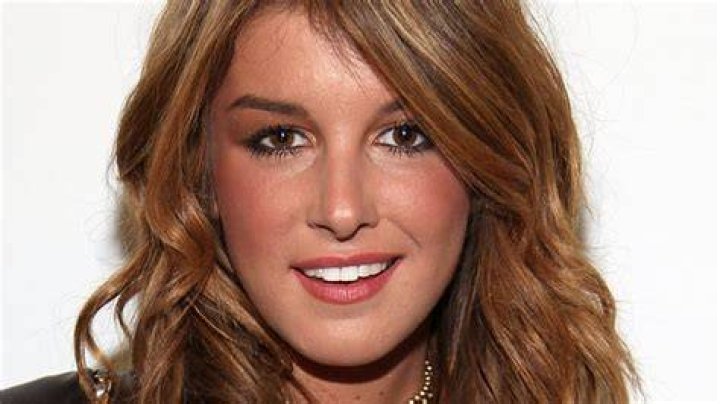 Shenae Grimes Bra Size, Age, Weight, Height, Measurements