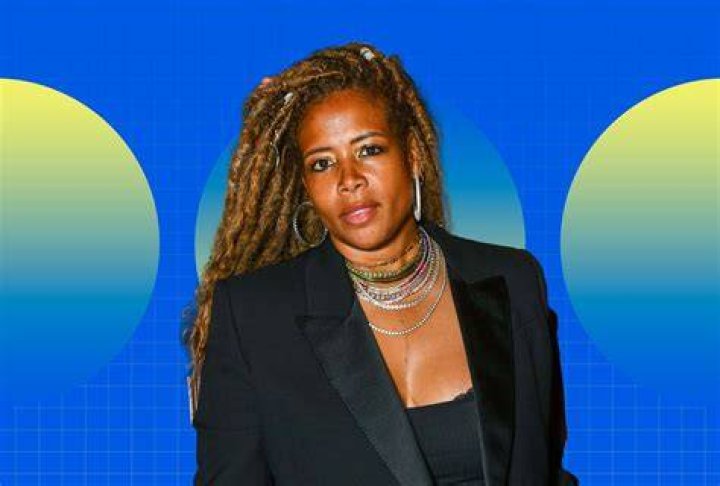Singer Kelis Rogers Profile