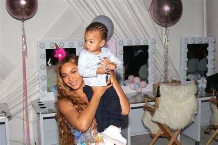 Sir Carter Biography