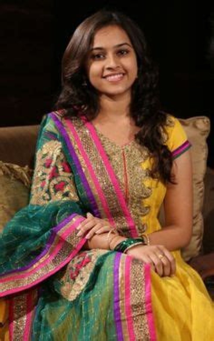 Sri Divya Bra Size, Age, Weight, Height, Measurements